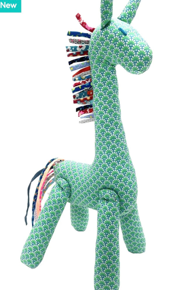 Zazen Mint Giraffe Cuddly Toy
