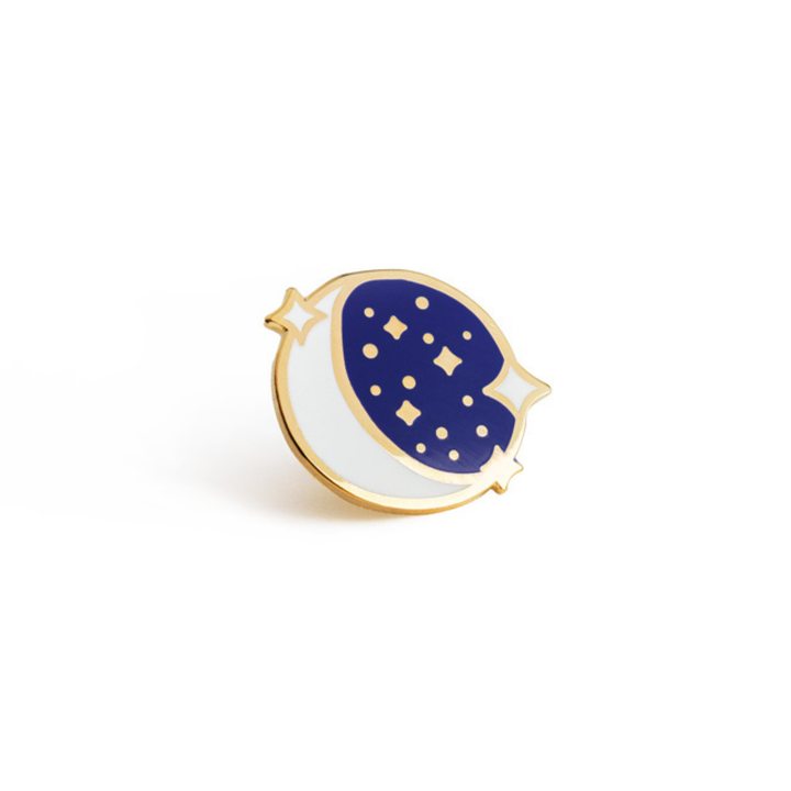 Fanli Enamel Pin "Moon"