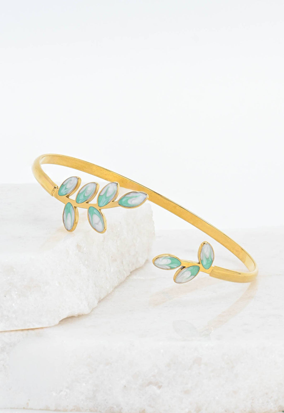 Hope Grows Bracelet in Mint